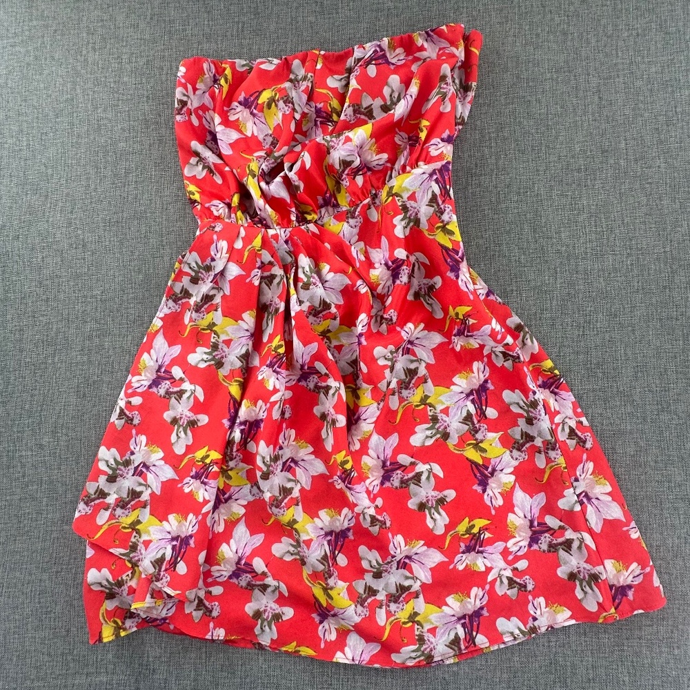 EXPRESS Strapless Mini Dress Floral Bright Belt Tie Lined Size 4 Summer Party